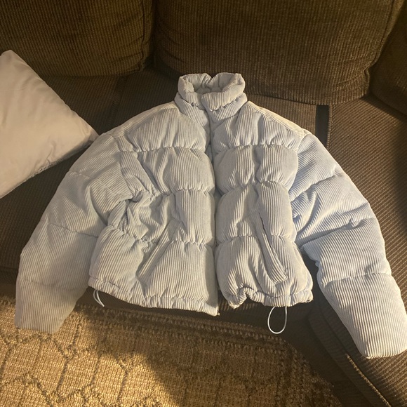 HOLLISTER Baby Blue Puff Jacket - Picture 2 of 3